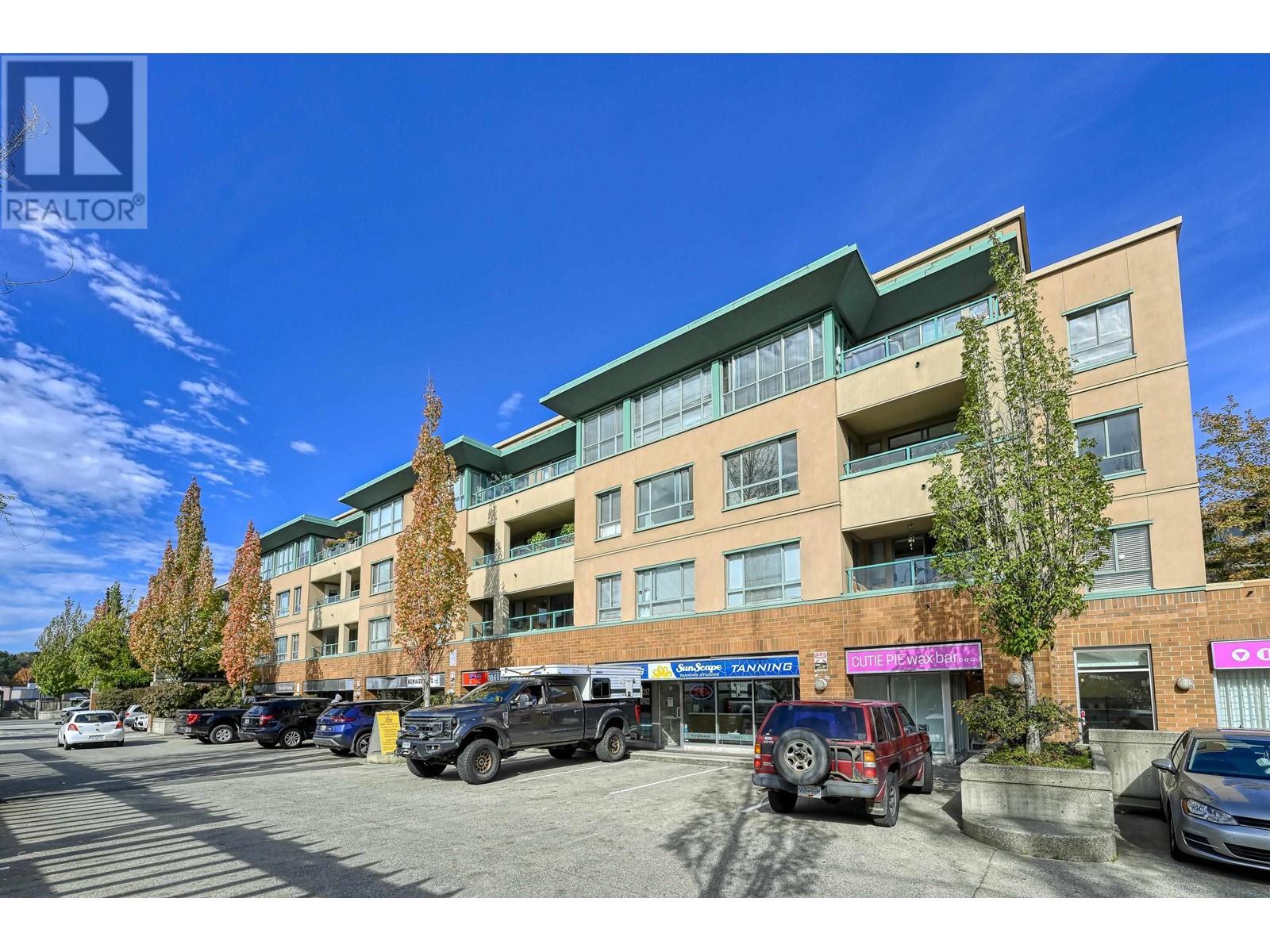 216-223 Mountain Highway, North Vancouver, BC, V7J 3V3