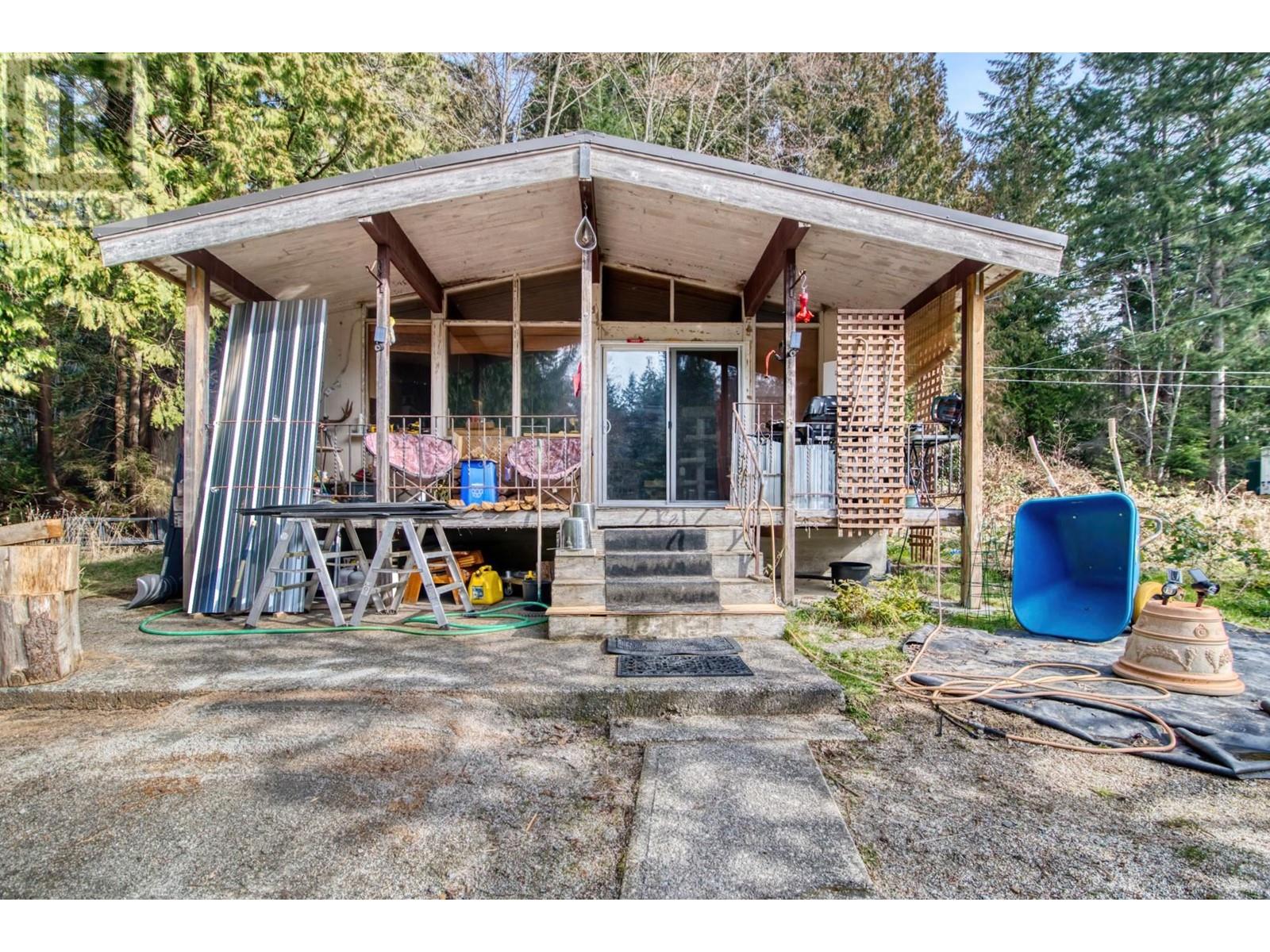 2126 Sunshine Coast Highway, Gibsons, BC, V0N 2W5