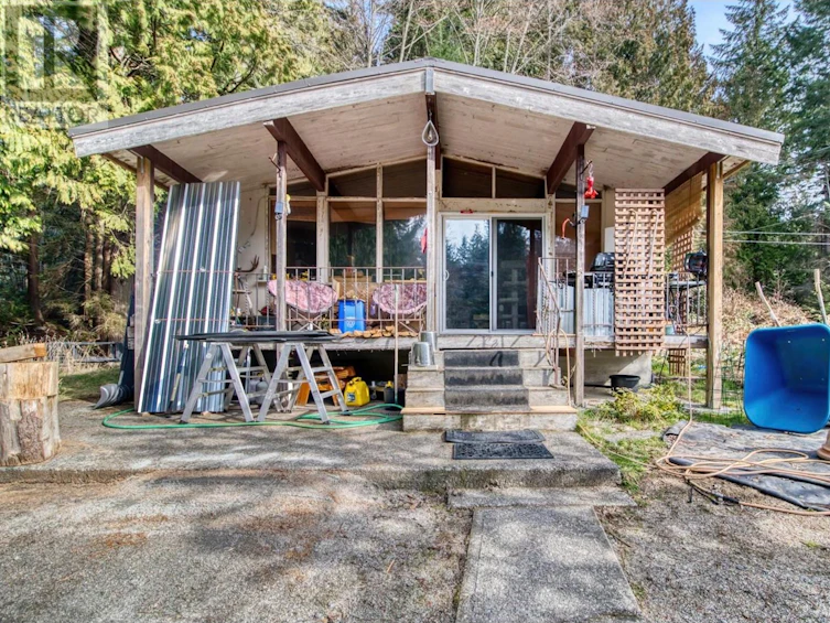2126 Sunshine Coast Highway, Gibsons, BC, V0N 2W5