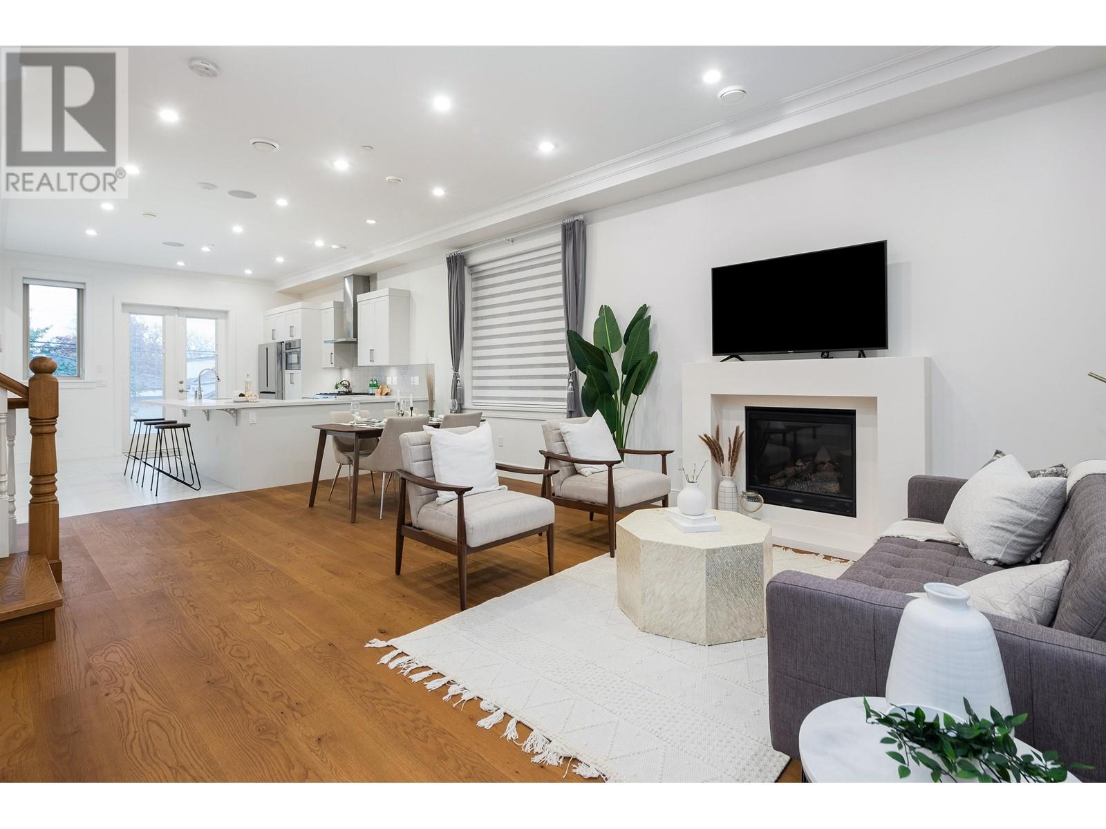 3765 W16th Avenue, Vancouver, BC, V6R 3C5