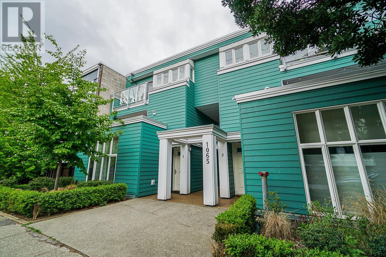 1-1065 West 8th Avenue, Vancouver, BC, V6H 1C3