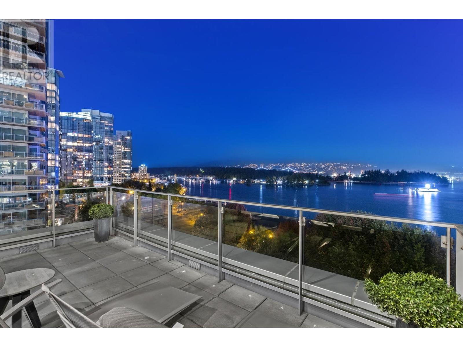 701-277 Thurlow Street, Vancouver, BC, V6C 0C1
