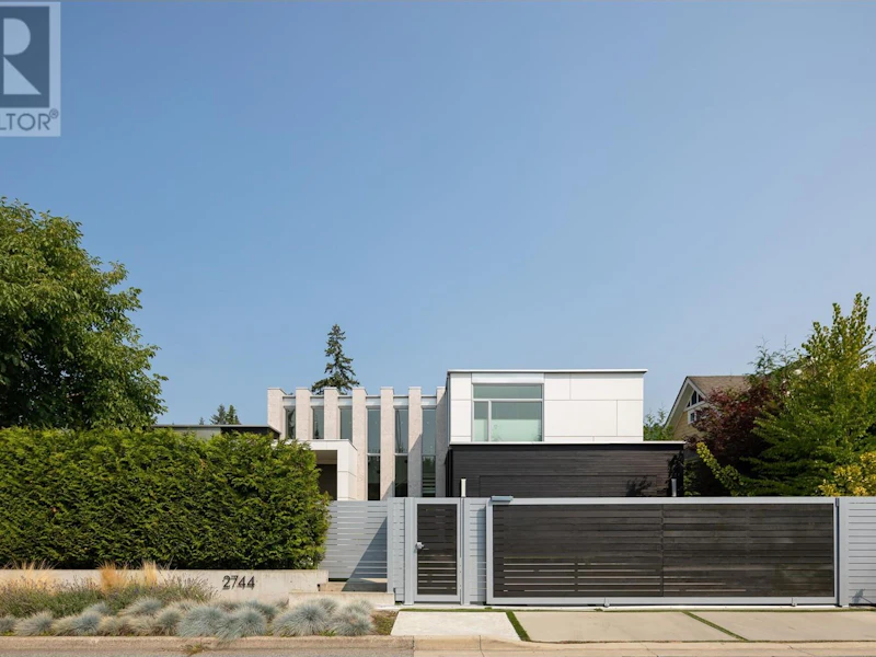 2744 Crescentview Drive, North Vancouver BC V7R 2V1