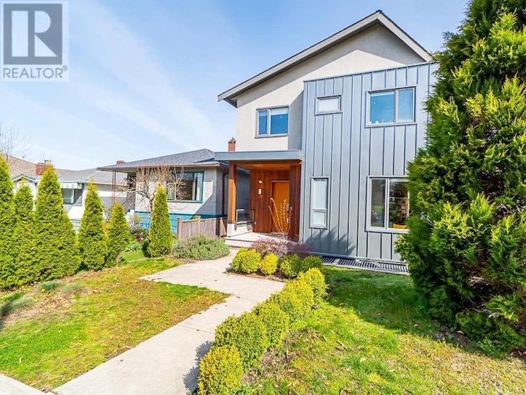 3287 East 18th Avenue, Vancouver, BC, V5M 2R8