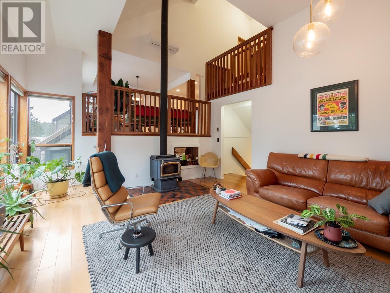 2-5471 Secret Cove Road, Pender Harbour Egmont, BC, V7Z 1G8