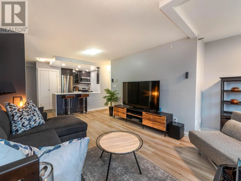 901 - 811 Helmcken Street, Vancouver BC V6Z 1B1