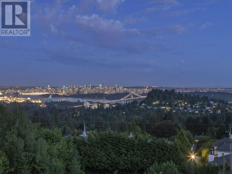 797 Eyremount Drive, West Vancouver, BC, V7S 2A3