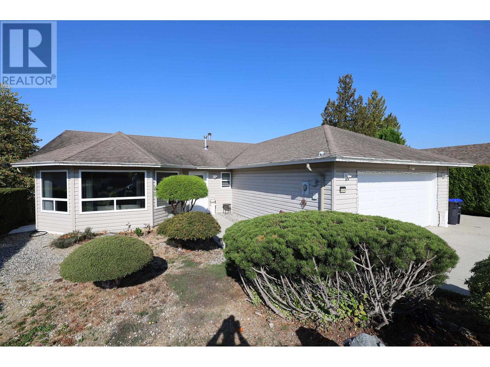 6290 Homestead Avenue, Sechelt, BC, V7Z 0M6
