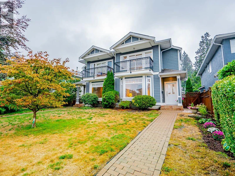 242 E 21st Street, North Vancouver BC V7L 3B6