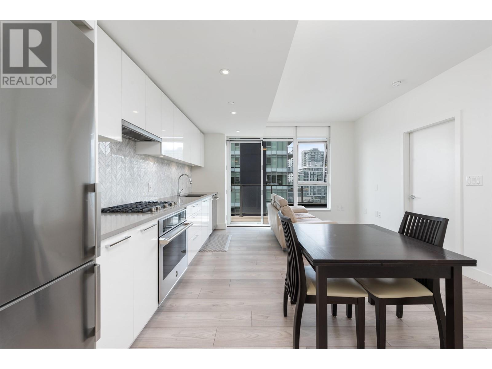 808-3581 East Kent Avenue North, Vancouver, BC, V5S 0H6