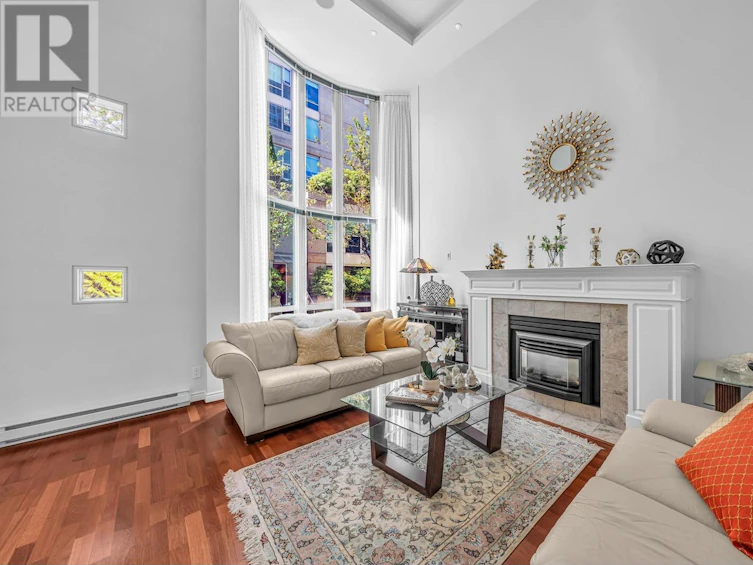 T09-1501 Howe Street, Vancouver, BC, V6Z 2P8