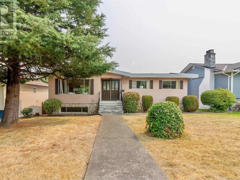 1280 Eastlawn Drive, Burnaby BC V5B 3H1