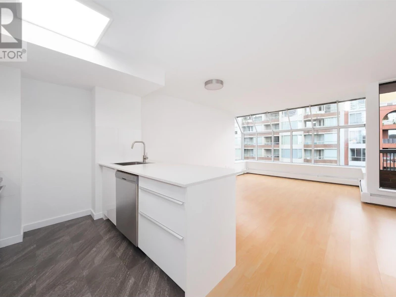 709 - 1333 Hornby Street, Vancouver BC V6Z 2C1