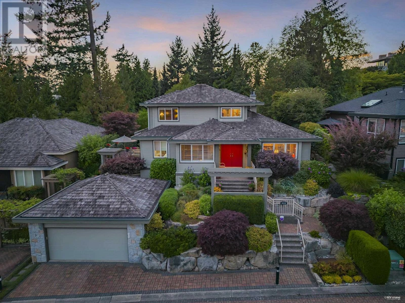 4838 Meadfeild Close, West Vancouver BC V7W 3H4