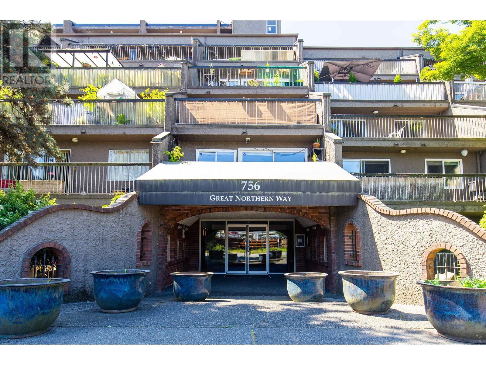 204-756 Great Northern Way, Vancouver, BC, V5T 1E4