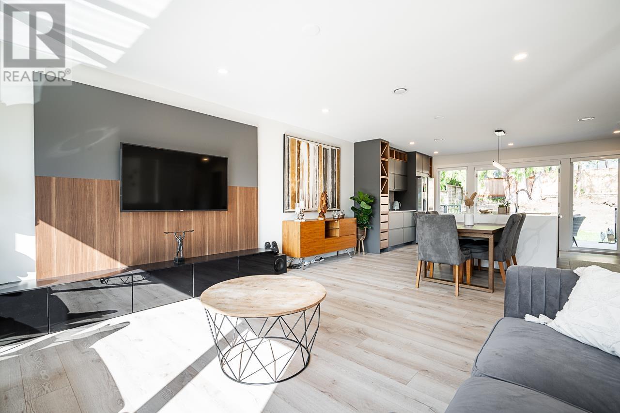4578 Highland Boulevard, North Vancouver, BC, V7R 3A3