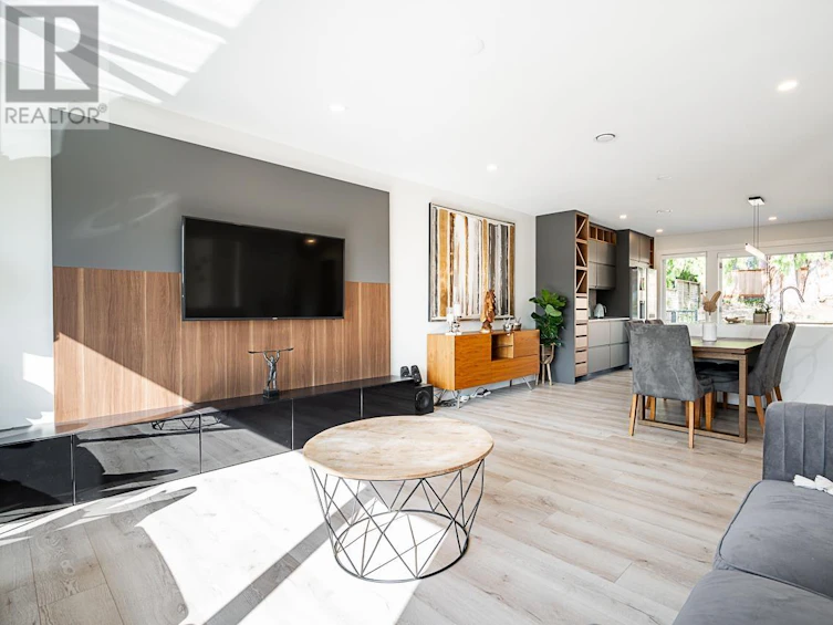 4578 Highland Boulevard, North Vancouver, BC, V7R 3A3