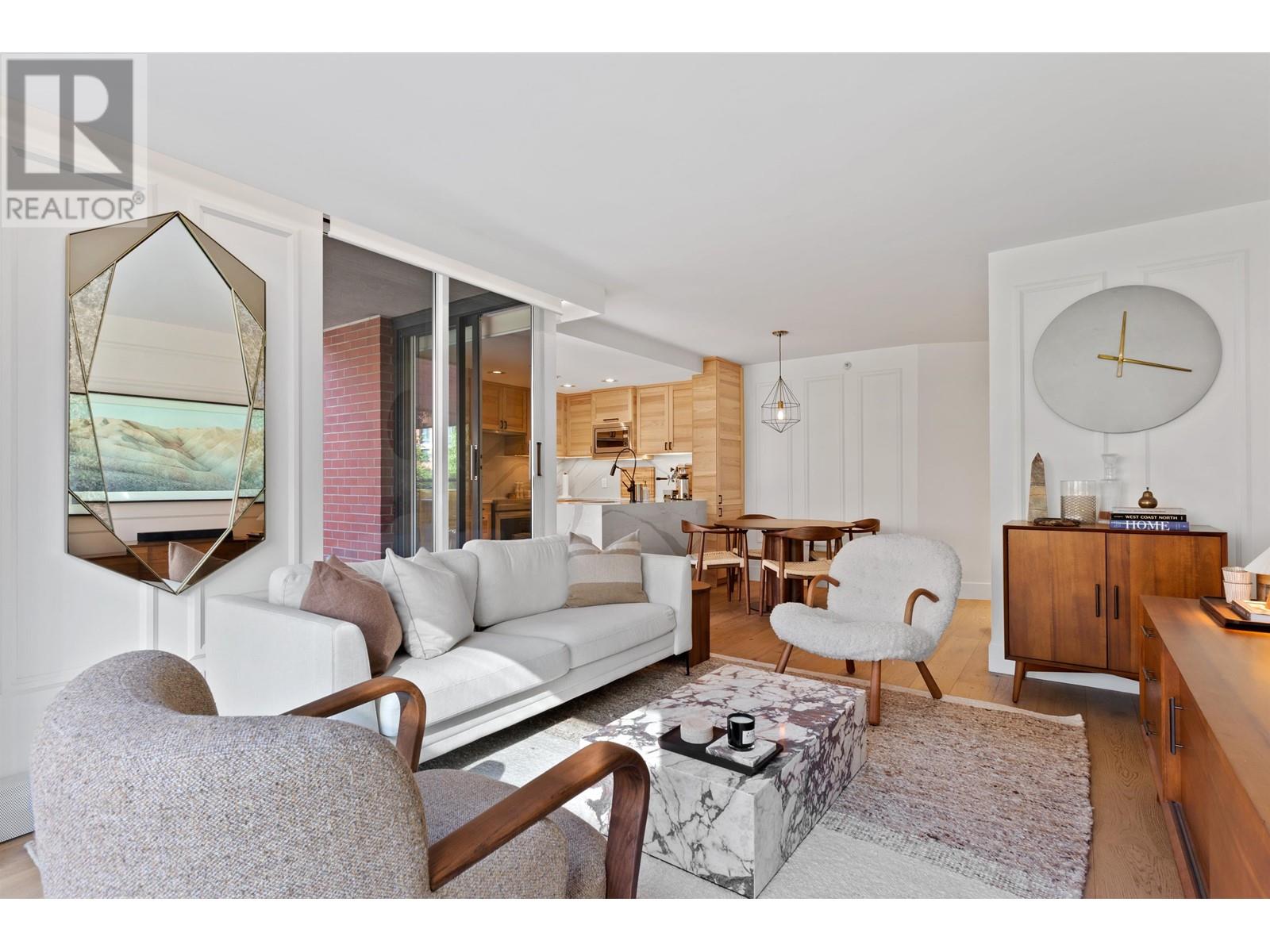2D-199 Drake Street, Vancouver, BC, V6Z 2T9