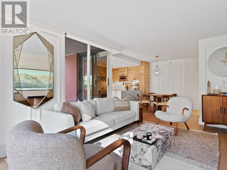 2D-199 Drake Street, Vancouver, BC, V6Z 2T9