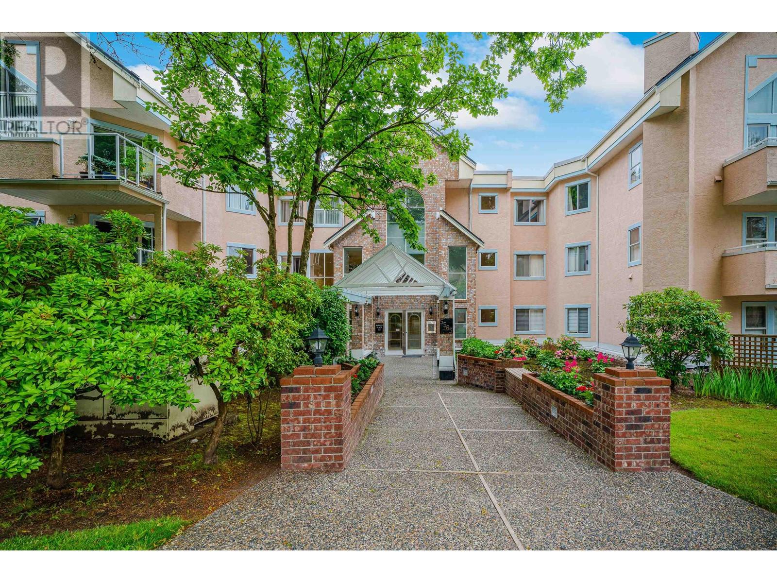 107-5565 Barker Avenue, Burnaby, BC, V5H 2N8