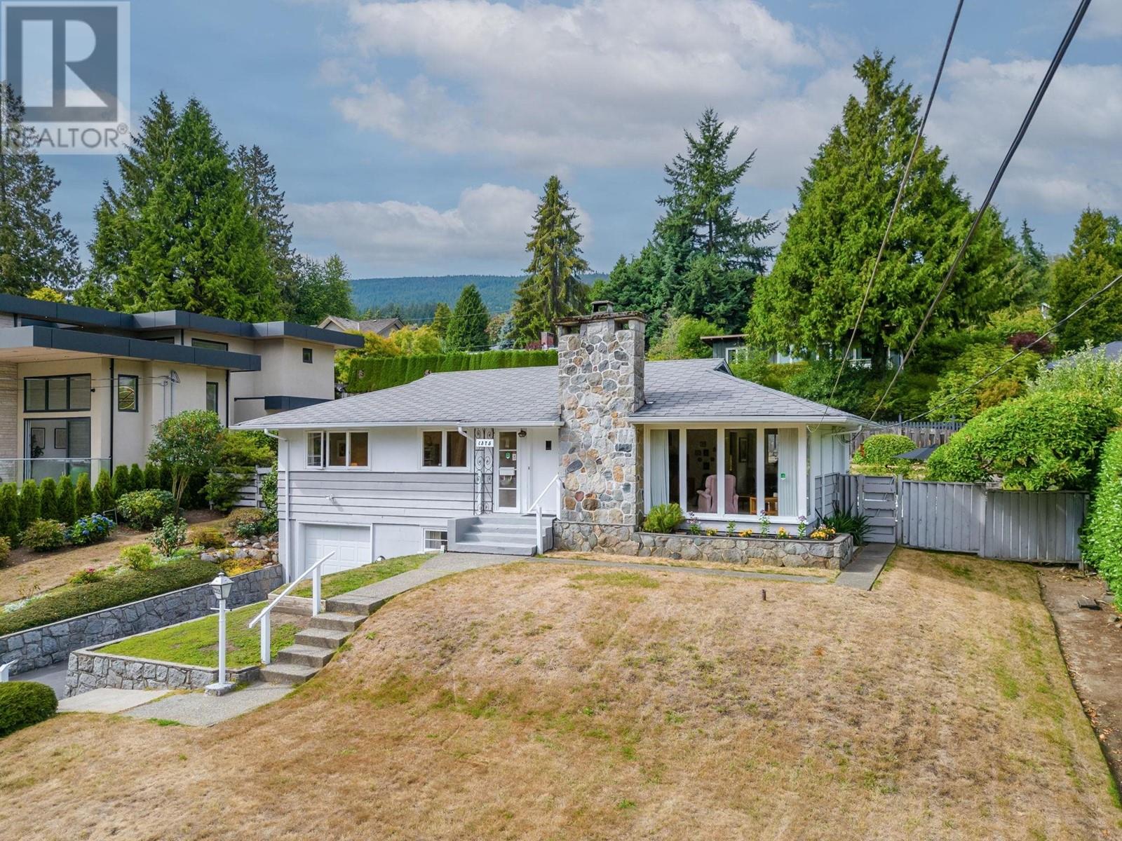 1375 Ottawa Avenue, West Vancouver, BC, V7T 2H6