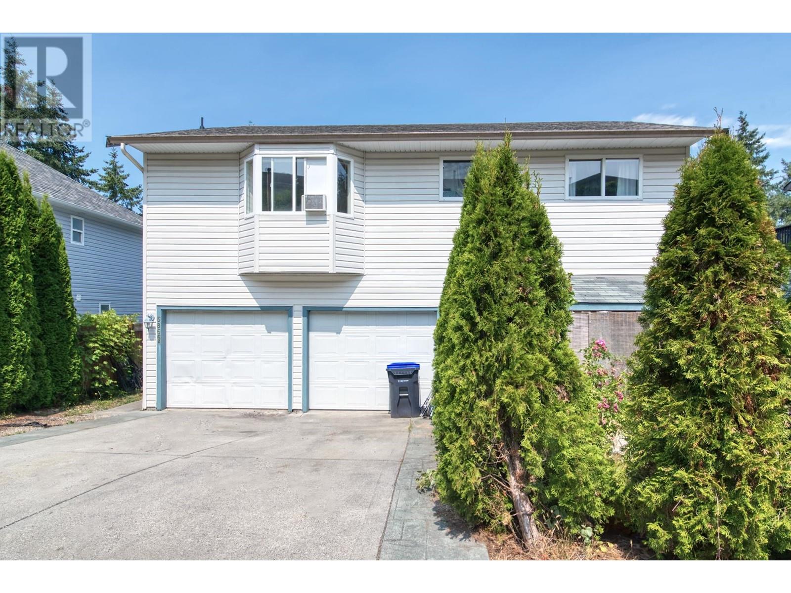5866C Turnstone Crescent, Sechelt, BC, V7Z 0L9