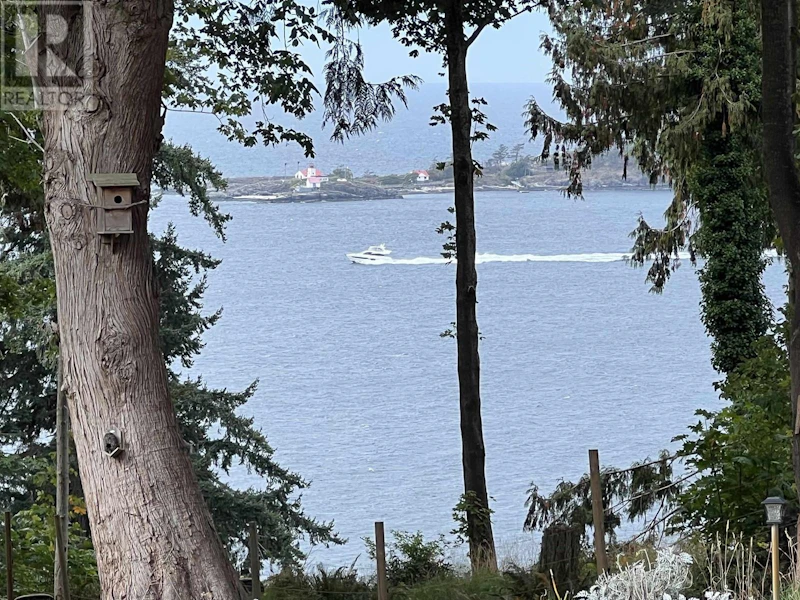 8083 Redrooffs Road, Secret Cove BC