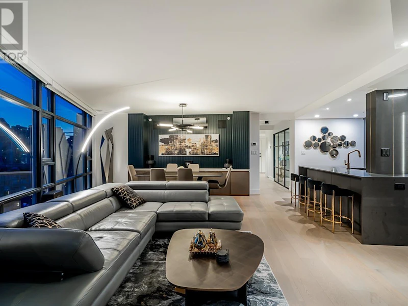 2207 - 198 Aquarius Mews, Vancouver BC V6Z 2Y4