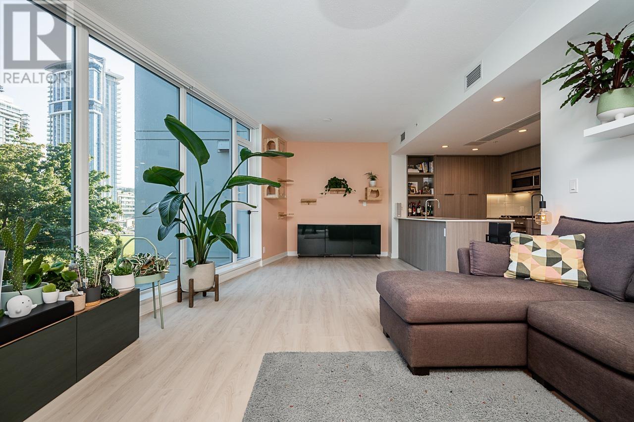 407-1401 Hunter Street, North Vancouver, BC, V7J 0E2