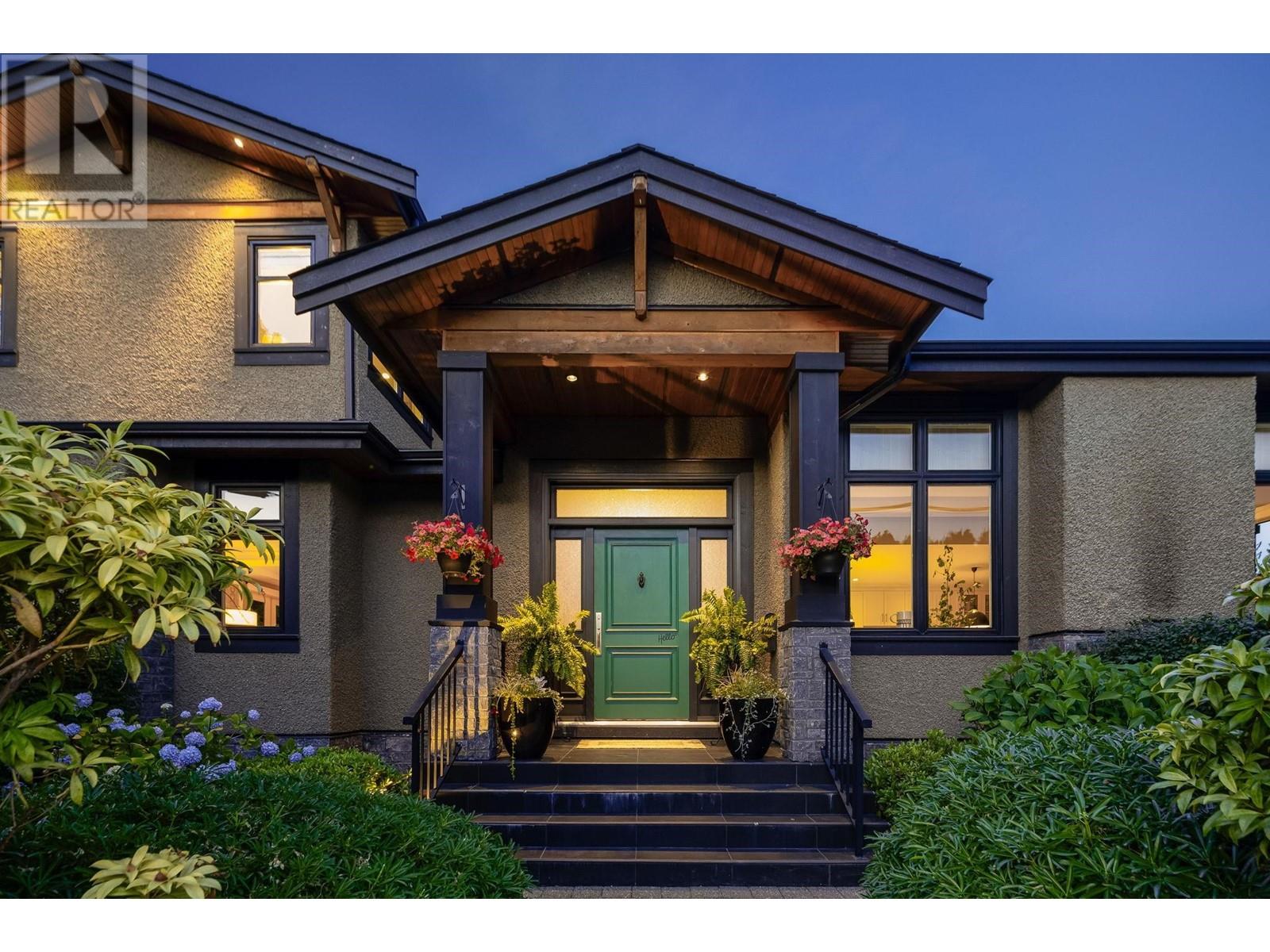 4020 Glenview Crescent, North Vancouver, BC, V7R 3G4