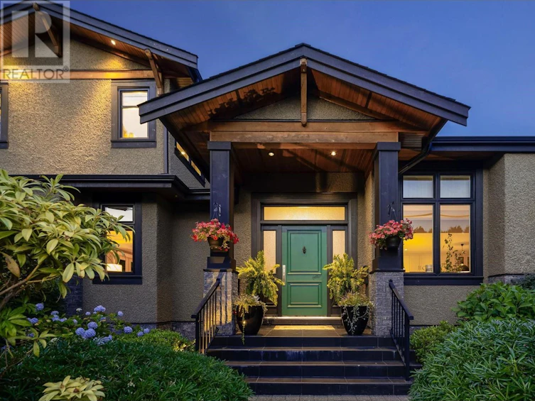 4020 Glenview Crescent, North Vancouver, BC, V7R 3G4