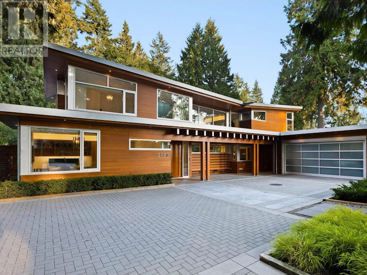 2580 Colwood Drive, North Vancouver, BC, V7R 2R1