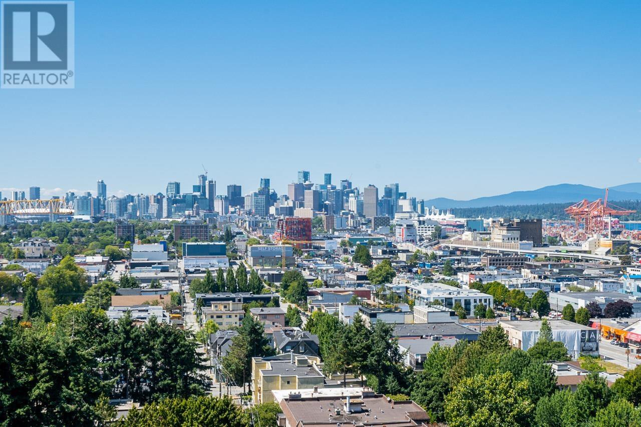 1201-1833 Frances Street, Vancouver, BC, V5L 1Z8