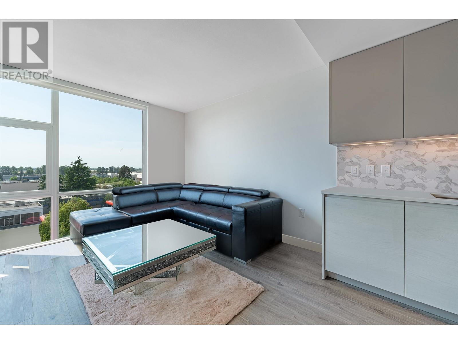 412-8181 Chester Street, Vancouver, BC, V5X 0J9