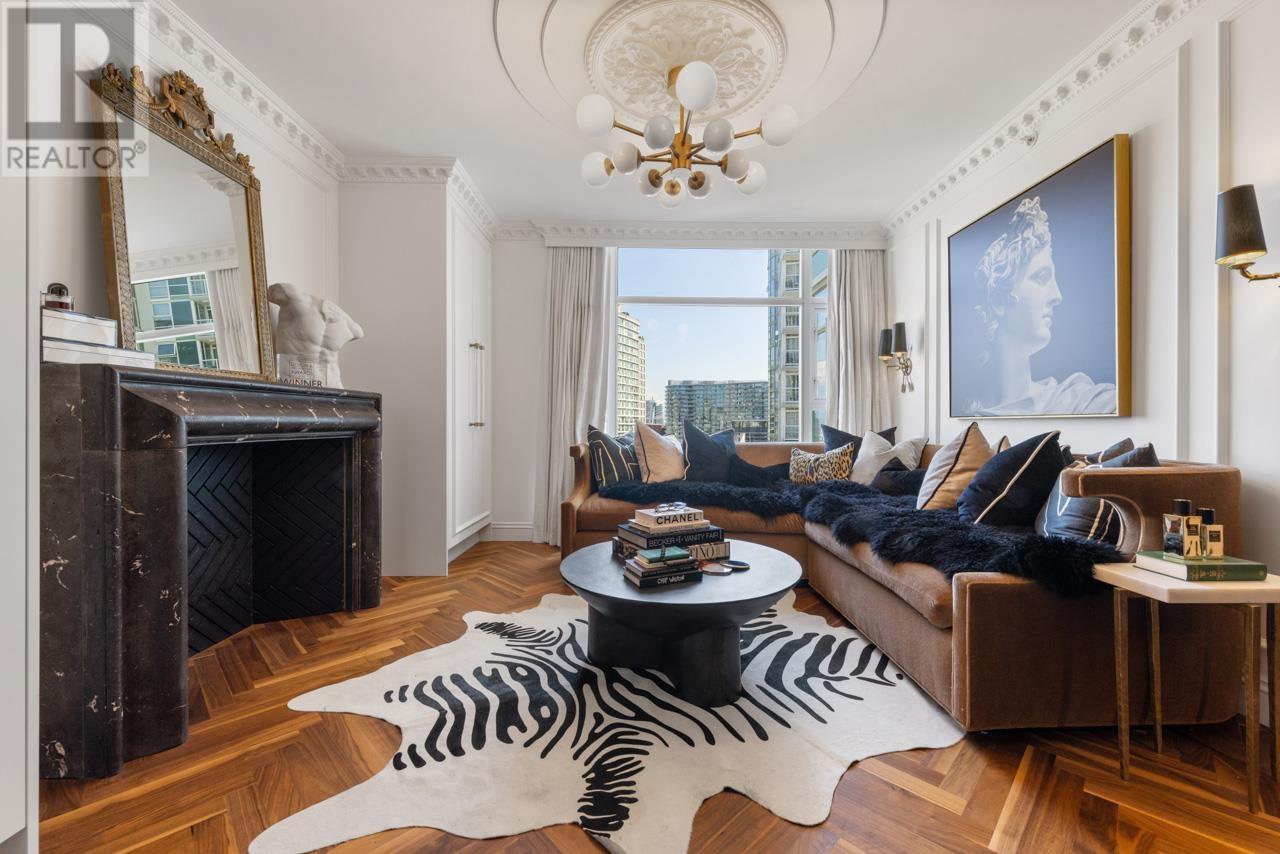 2503-198 Aquarius Mews, Vancouver, BC, V6Z 2Y4