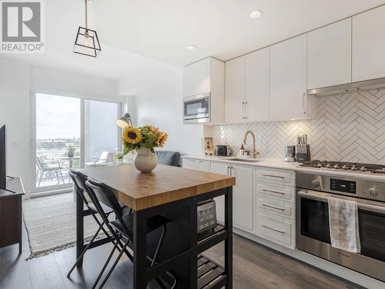905-2435 Kingsway, Vancouver, BC, V5X 3S7