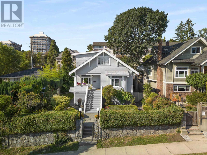 3823 Frances Street, Burnaby BC V5C 2P1