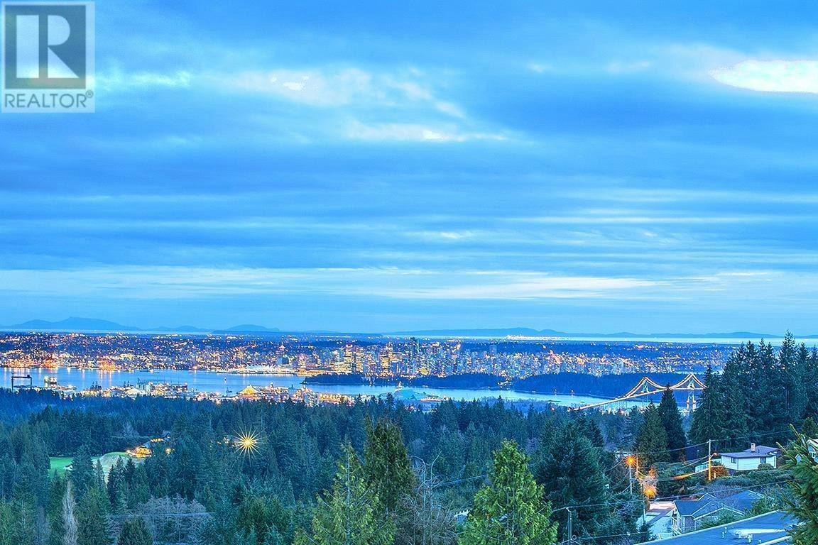 507 Craigmohr Place, West Vancouver, BC, V7S 1X3