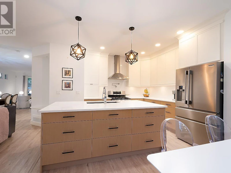7 Alder Drive, Port Moody BC V3H 5M3