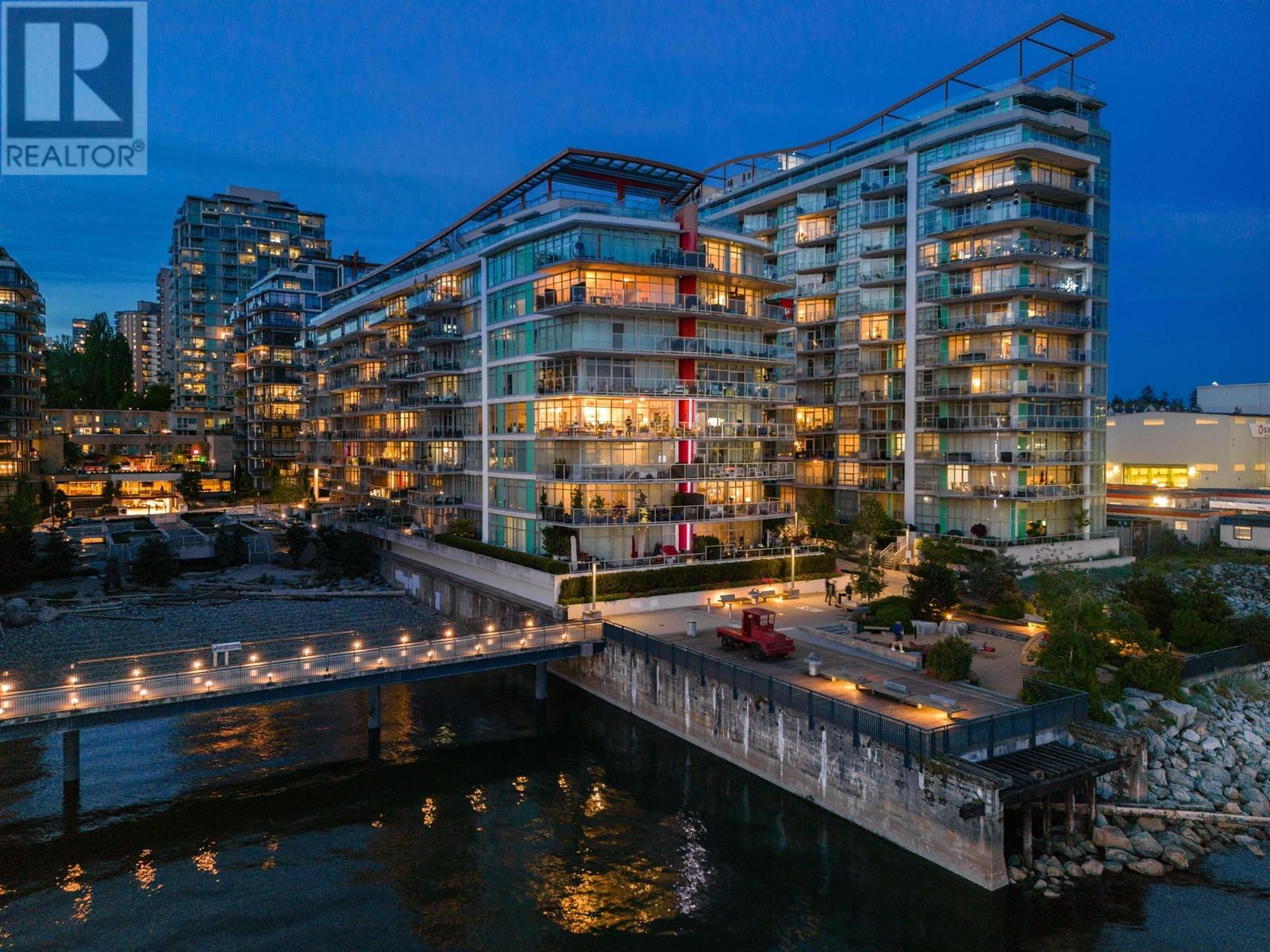 402-185 Victory Ship Way, North Vancouver, BC, V7L 0G2