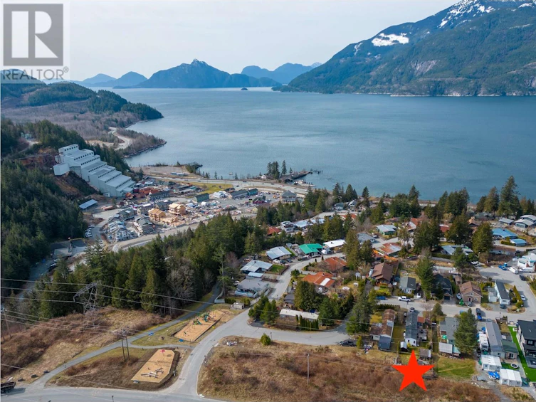 833 Britannia Way, Squamish, BC, V8B 1J2