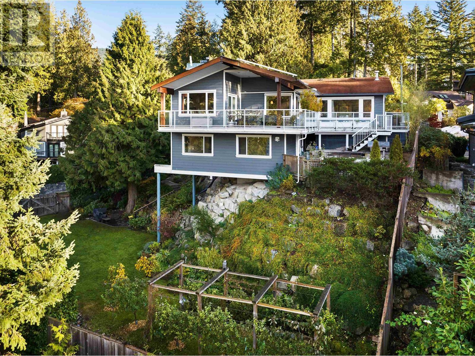 5755 Telegraph Trail, West Vancouver, BC, V7W 1R3