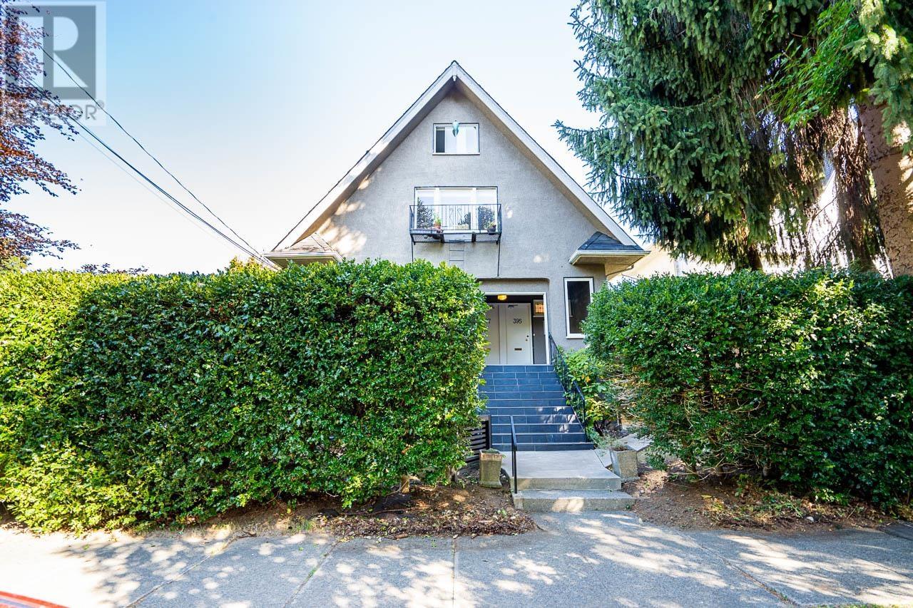 395-395-397 West 14th Avenue, Vancouver, BC, V5Y 1X3