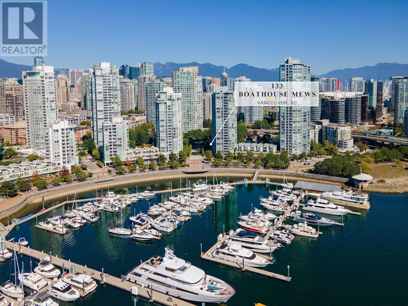 133 Boathouse Mews, Vancouver BC V6Z 2Z9