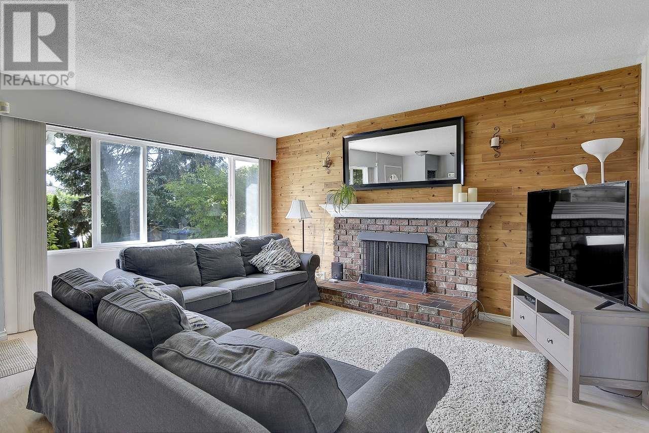 1745 Dorset Avenue, Port Coquitlam, BC, V3B 2A3