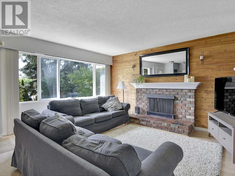 1745 Dorset Avenue, Port Coquitlam, BC, V3B 2A3