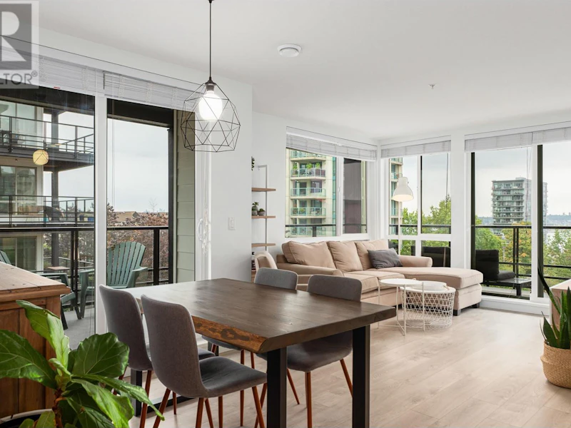 401 - 108 E 8th Street, North Vancouver BC