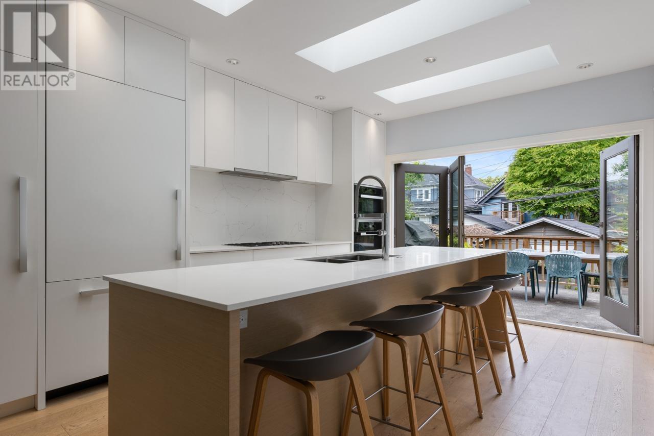 1861 William Street, Vancouver, BC, V5L 2R7