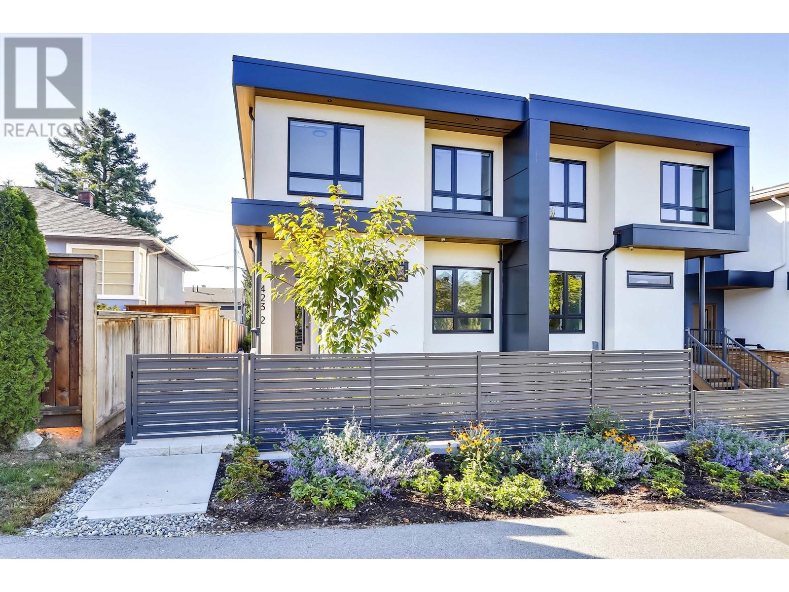 423 West Keith Road, North Vancouver, BC, V7M 1M2