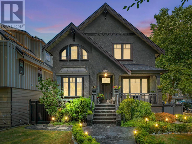 2595 Kitchener Street, Vancouver, BC, V5K 3C7